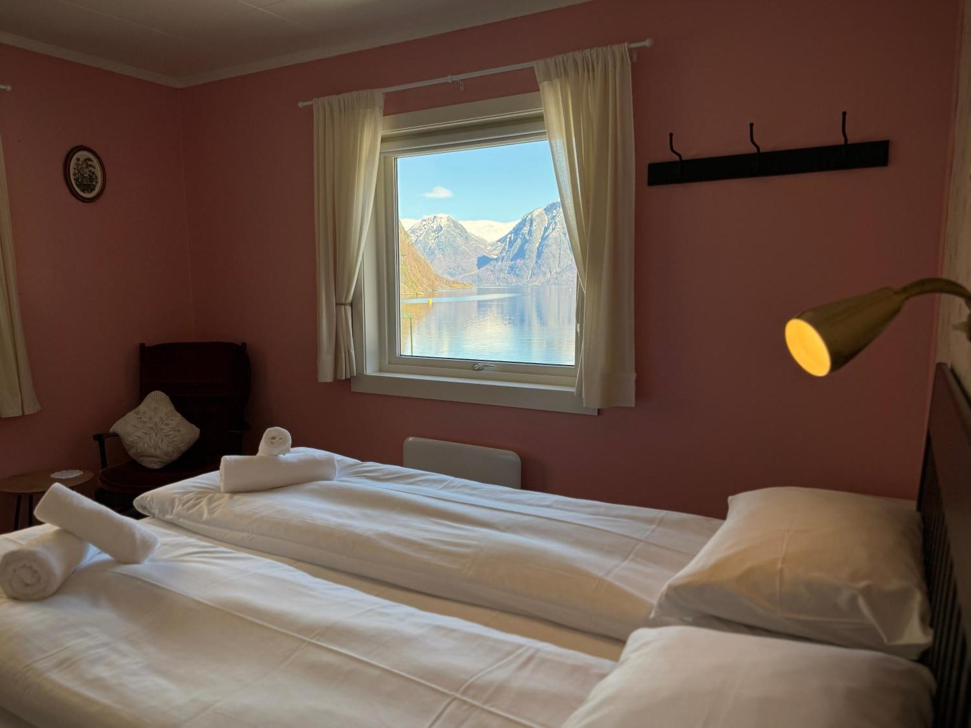 Svingen Guesthouse - Panoramic Fjord Views In Flåm Eksteriør bilde